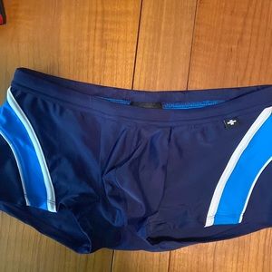 Swim trunk